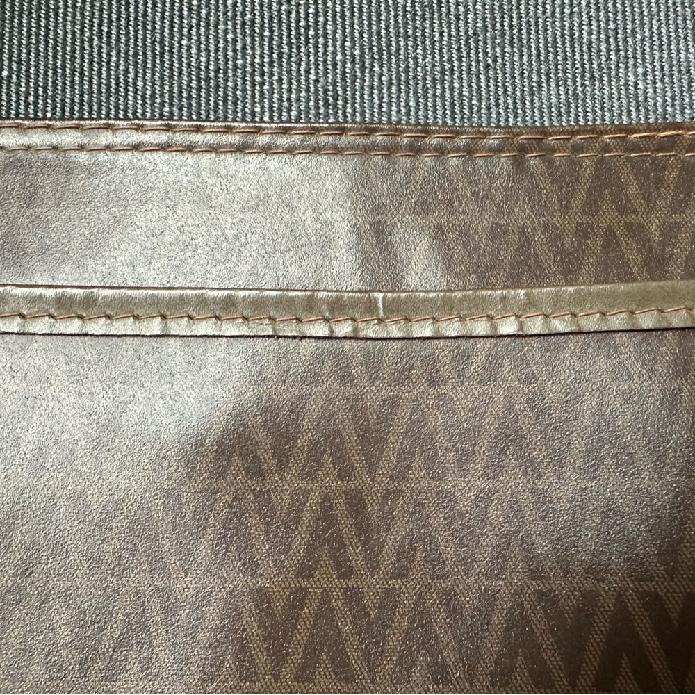 Mario Valentino Brown Vintage Clutch Bag - Authentic - Picture 12 of 13